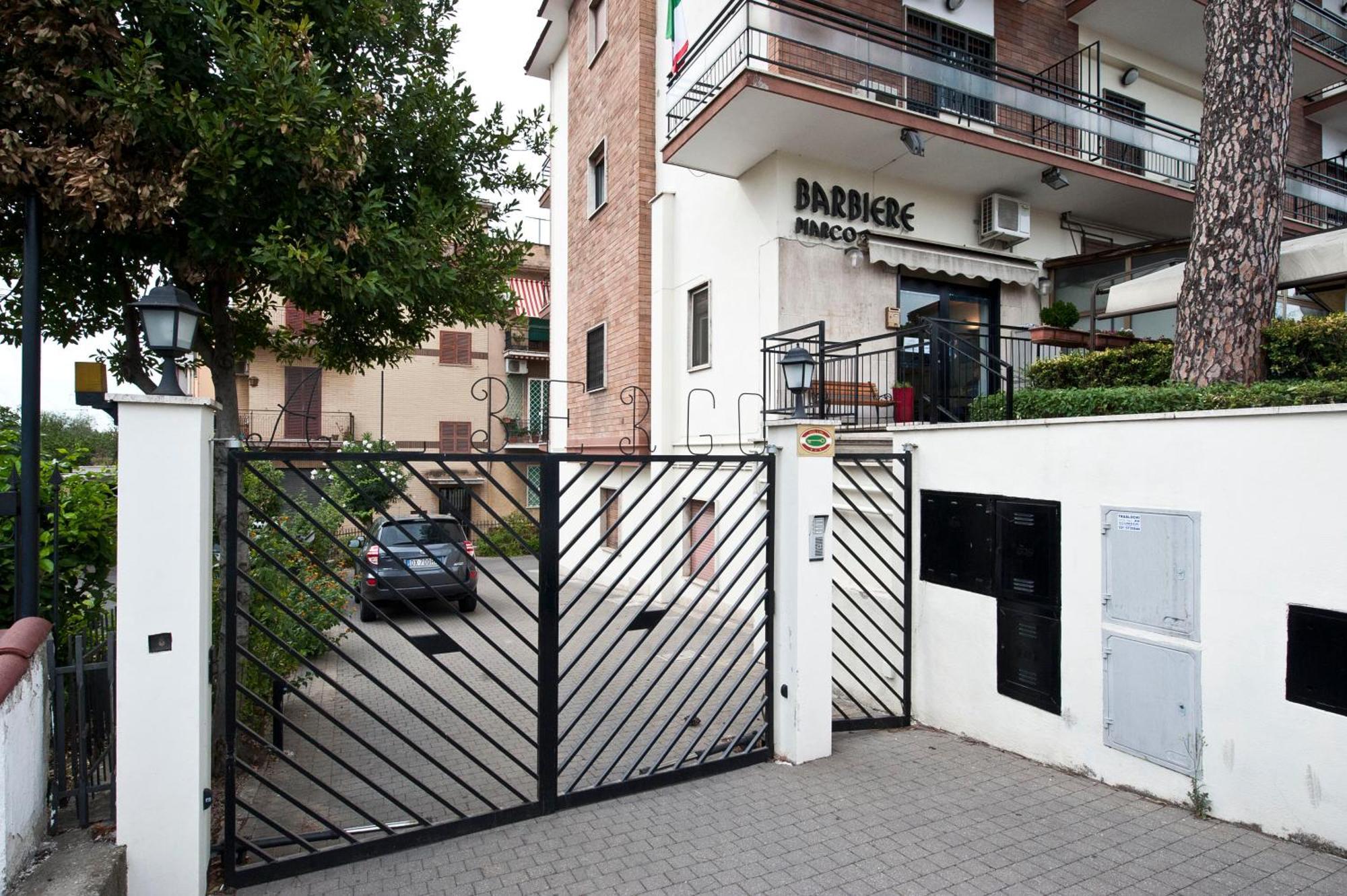 Hotel 4 Pini Roma Dış mekan fotoğraf