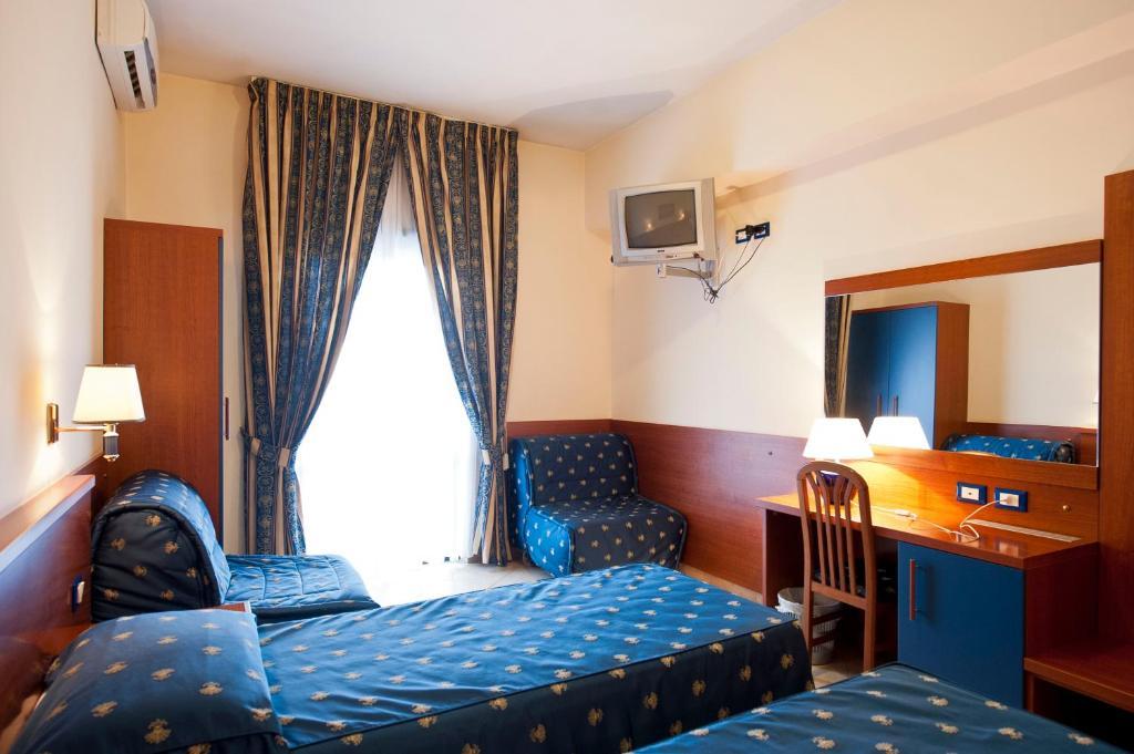 Hotel 4 Pini Roma Dış mekan fotoğraf